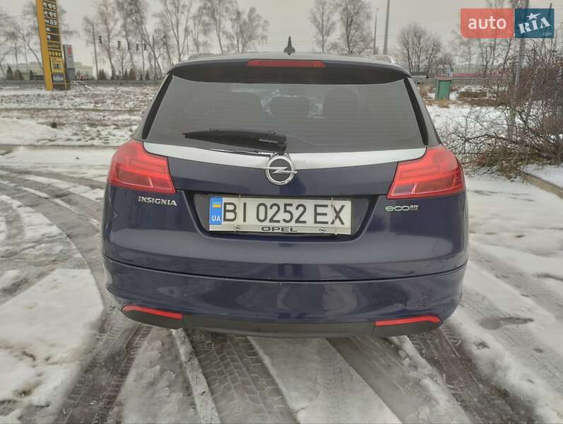Універсал Opel Insignia 2010 в Полтаві