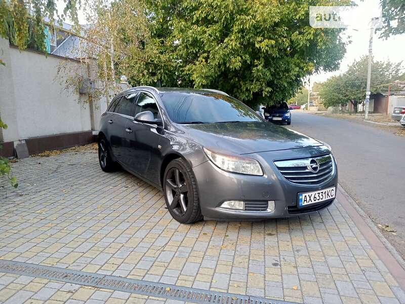 Универсал Opel Insignia 2010 в Одессе
