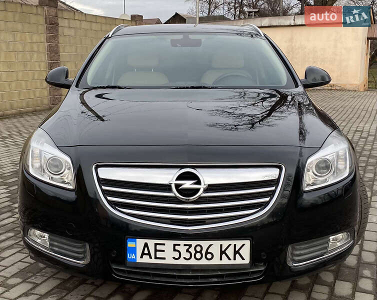 Універсал Opel Insignia 2010 в Кам'янському