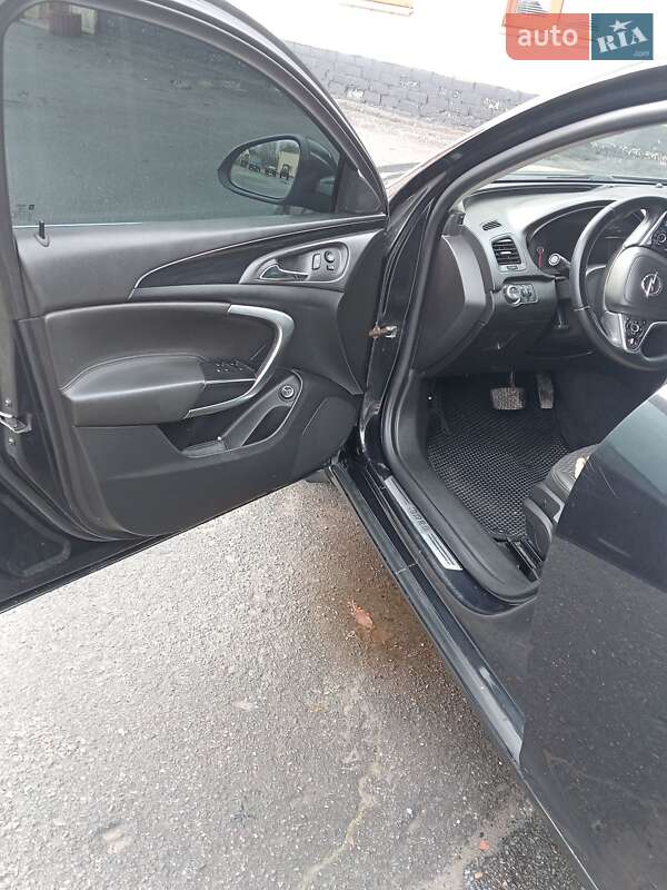 Універсал Opel Insignia 2014 в Шепетівці