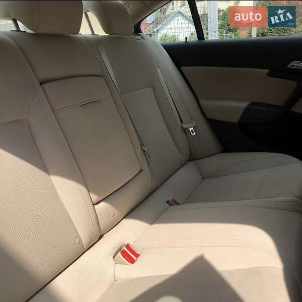 Седан Opel Insignia 2009 в Пустомытах