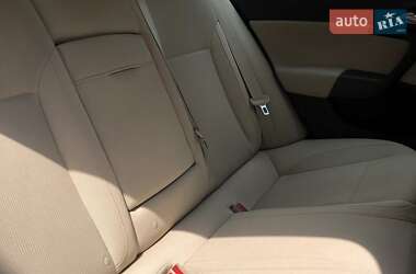 Седан Opel Insignia 2009 в 