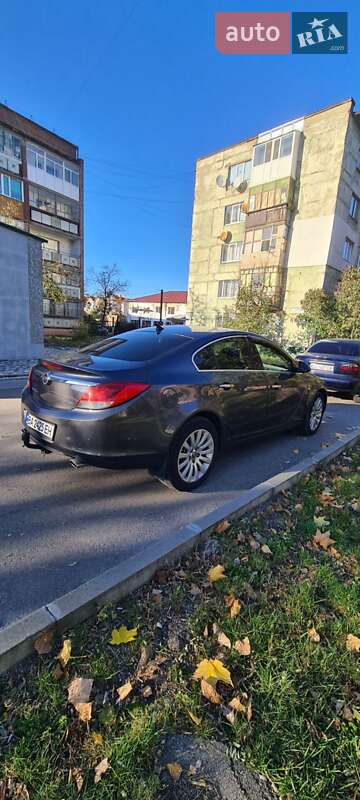 Седан Opel Insignia 2010 в Знаменке
