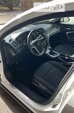 Лифтбек Opel Insignia 2010 в Киеве