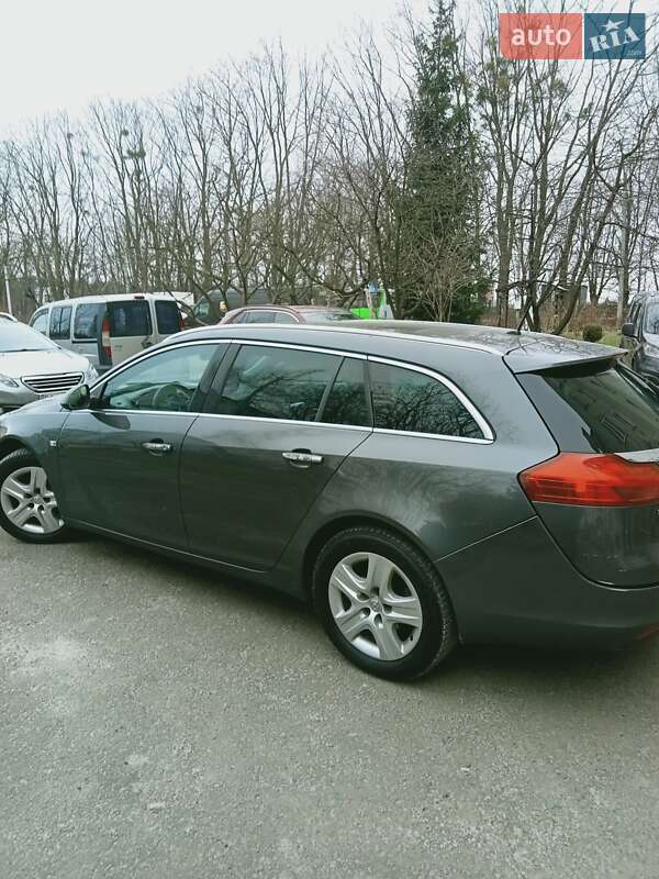 Універсал Opel Insignia 2010 в Львові
