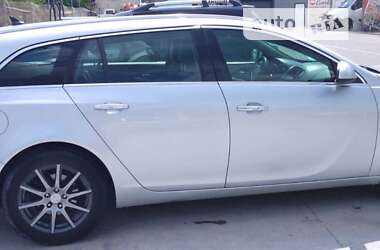 Універсал Opel Insignia 2011 в Запоріжжі