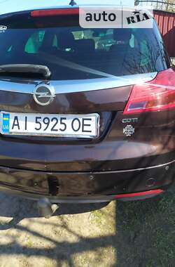 Универсал Opel Insignia 2012 в Тараще