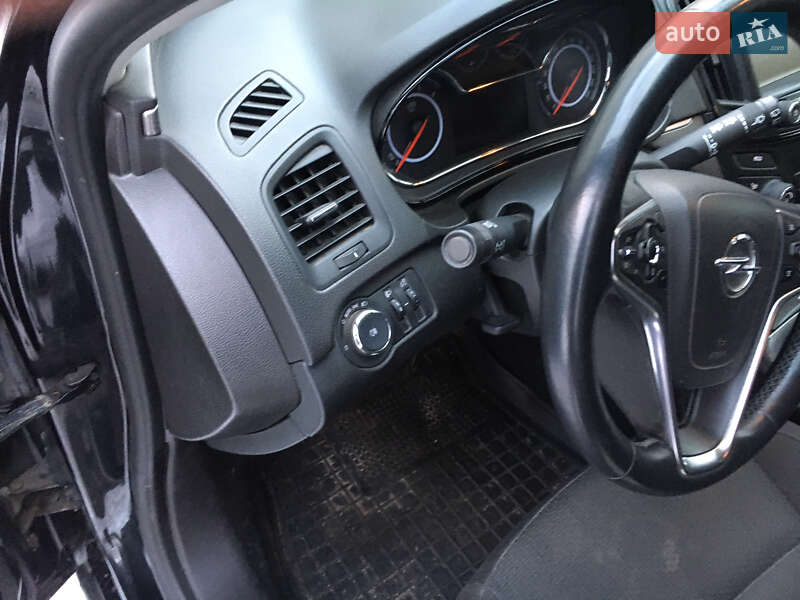 Универсал Opel Insignia 2014 в Тернополе