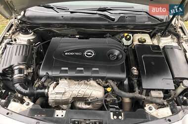 Универсал Opel Insignia 2012 в 