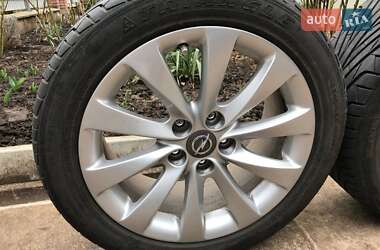 Универсал Opel Insignia 2012 в 