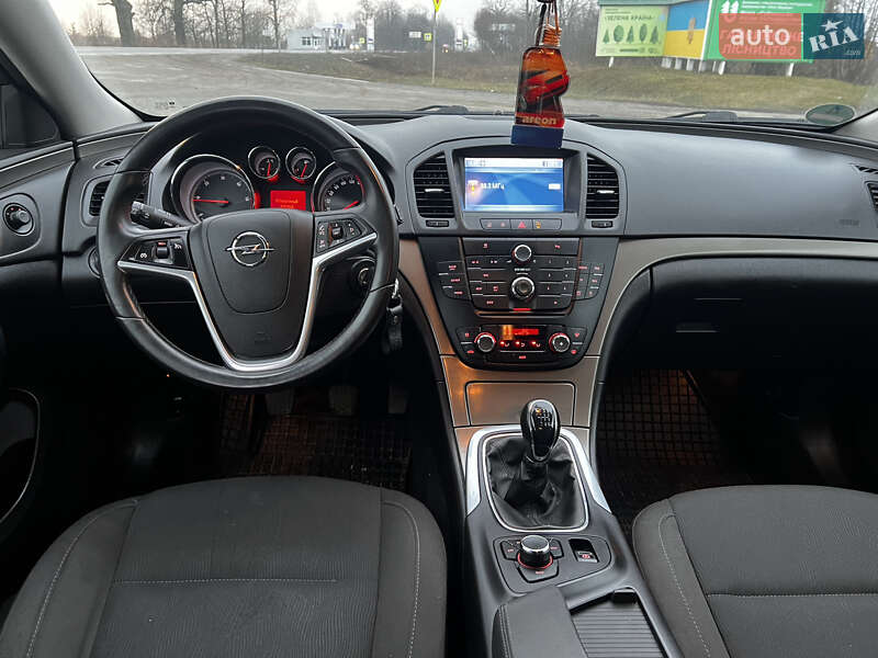 Універсал Opel Insignia 2009 в Гайсину