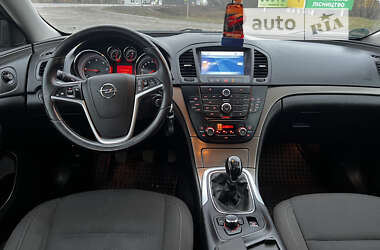 Универсал Opel Insignia 2009 в Гайсине