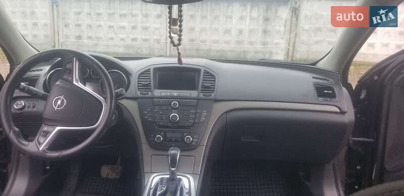 Универсал Opel Insignia 2011 в Новояворовске
