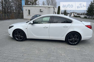 Седан Opel Insignia 2012 в Виннице