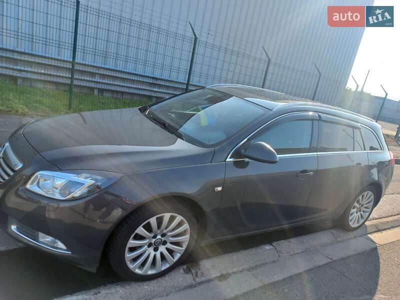 Универсал Opel Insignia 2013 в Николаеве