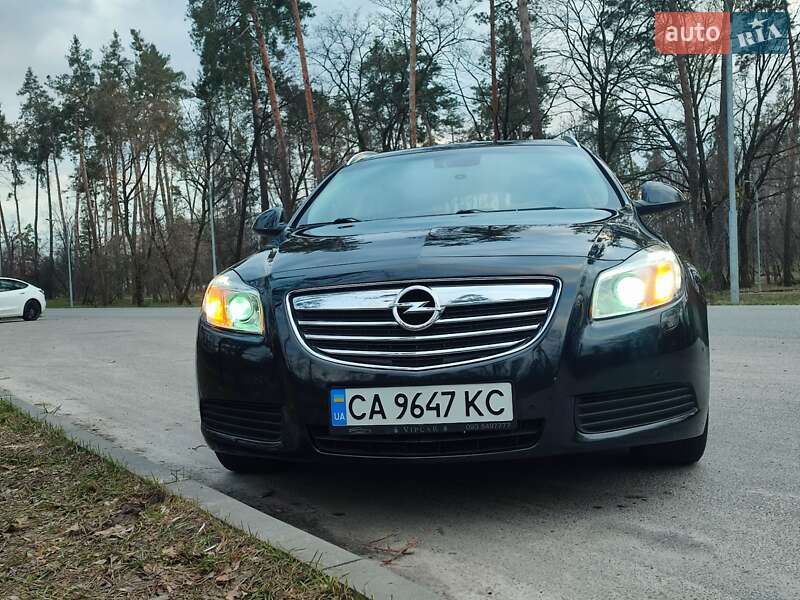 Универсал Opel Insignia 2010 в Черкассах