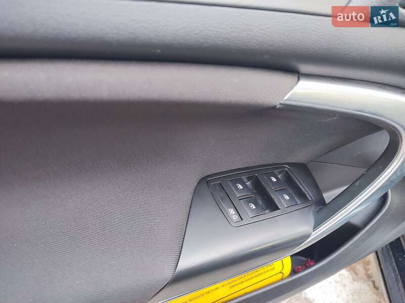 Универсал Opel Insignia 2010 в Черкассах