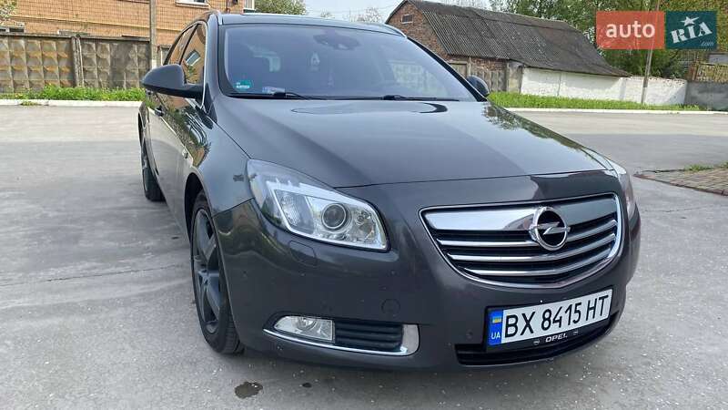 Универсал Opel Insignia 2011 в Ярмолинцах