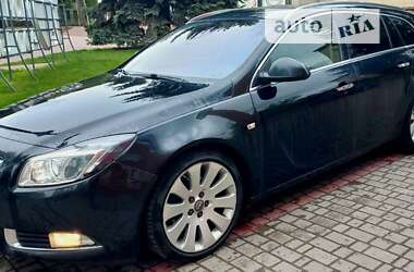 Универсал Opel Insignia 2010 в 