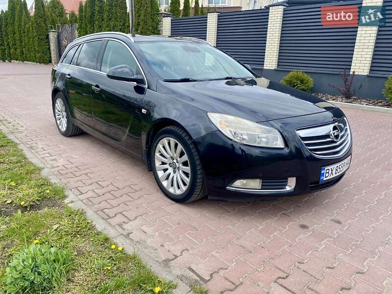 Універсал Opel Insignia 2010 в Хмельницькому