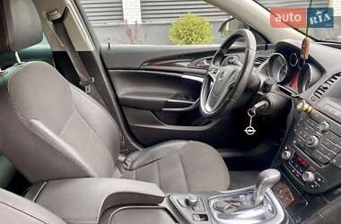 Универсал Opel Insignia 2010 в 