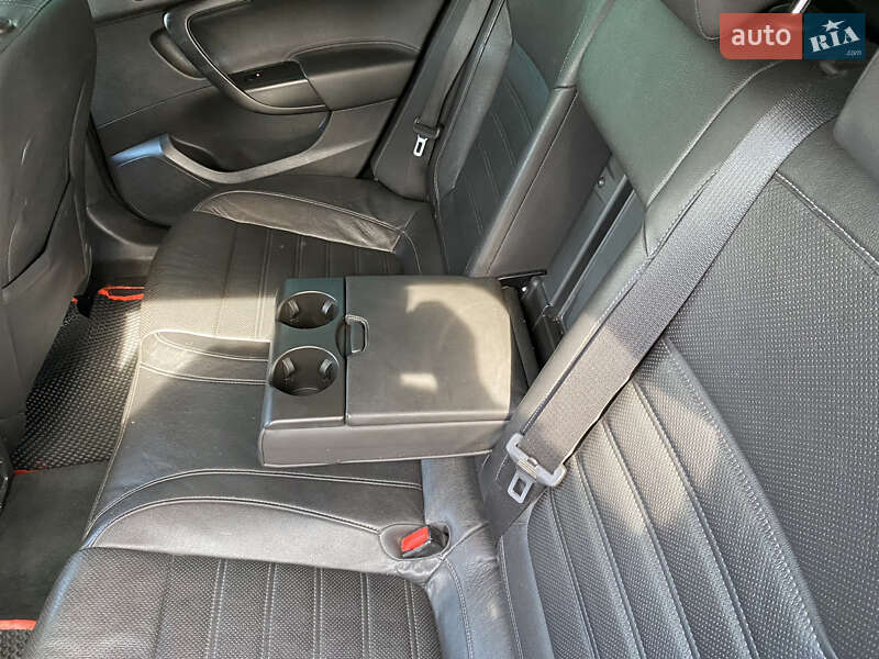 Универсал Opel Insignia 2011 в Звягеле фото 31 Универсал Opel Insignia 2011 в Звягеле