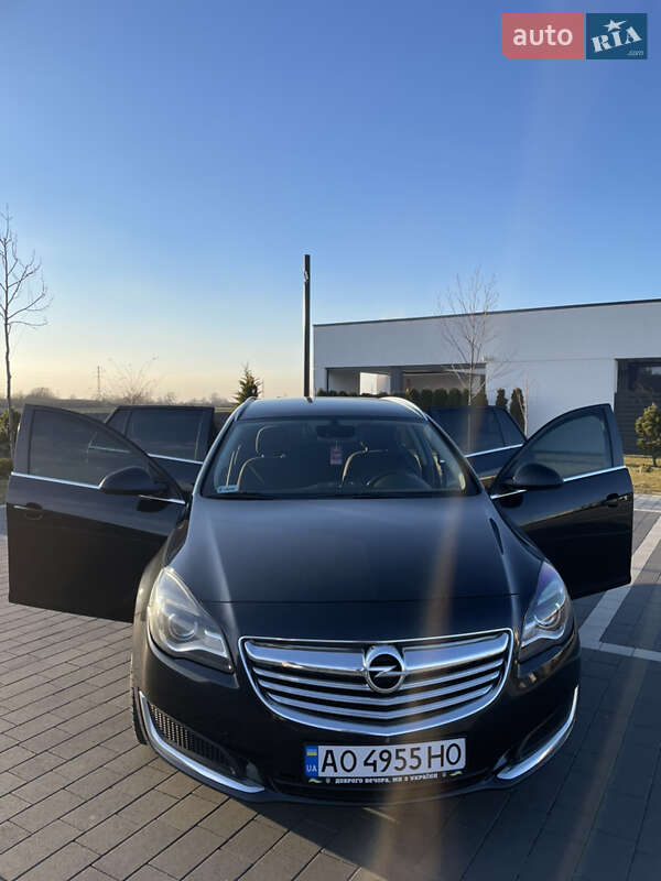 Универсал Opel Insignia 2014 в Мукачево