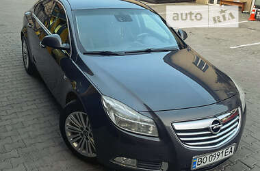 Седан Opel Insignia 2012 в Киеве