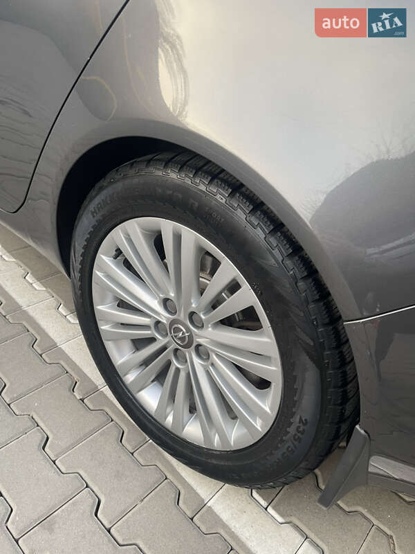 Седан Opel Insignia 2012 в Киеве