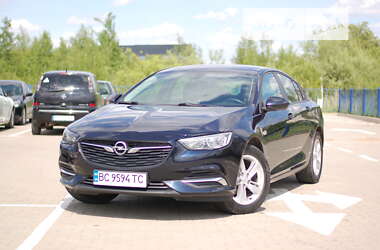 Лифтбек Opel Insignia 2018 в Дрогобыче