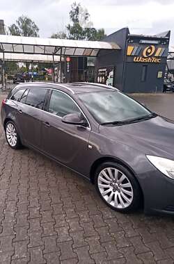 Універсал Opel Insignia 2009 в Чернівцях