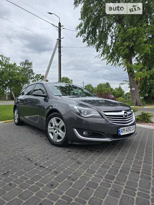 Универсал Opel Insignia 2014 в Коростене