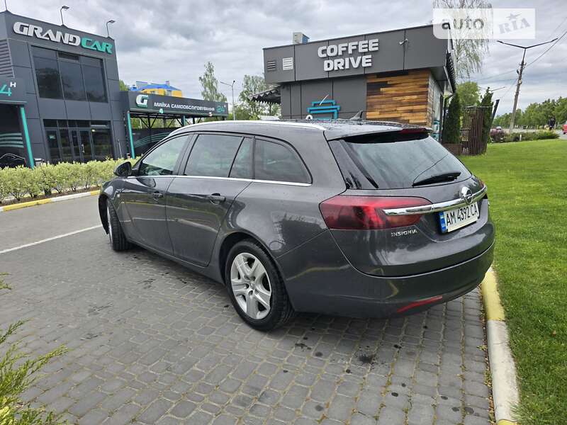 Универсал Opel Insignia 2014 в Коростене