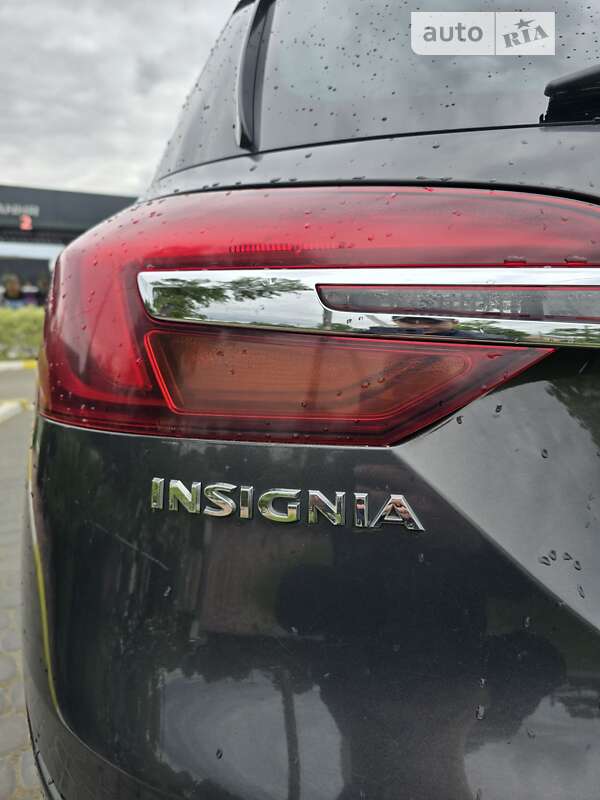 Универсал Opel Insignia 2014 в Коростене