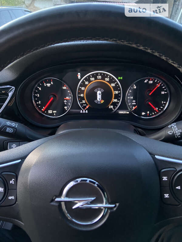 Універсал Opel Insignia 2017 в Теребовлі