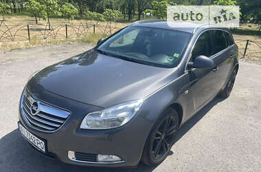 Универсал Opel Insignia 2011 в Киеве