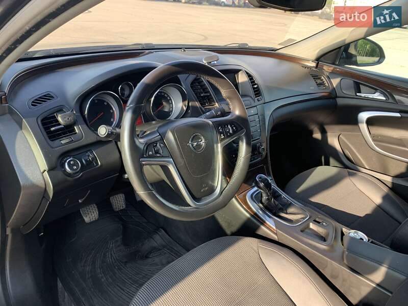 Ліфтбек Opel Insignia 2011 в Нетішині