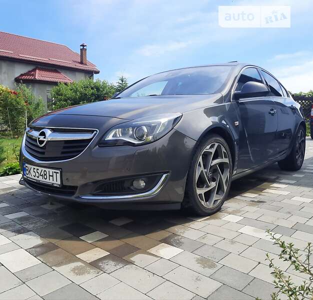 Седан Opel Insignia 2014 в Киеве