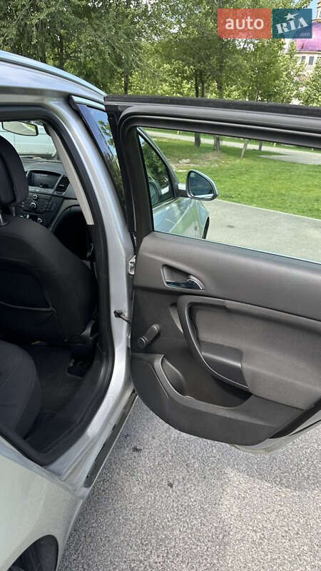 Універсал Opel Insignia 2009 в Дніпрі
