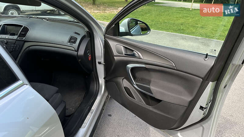 Універсал Opel Insignia 2009 в Дніпрі