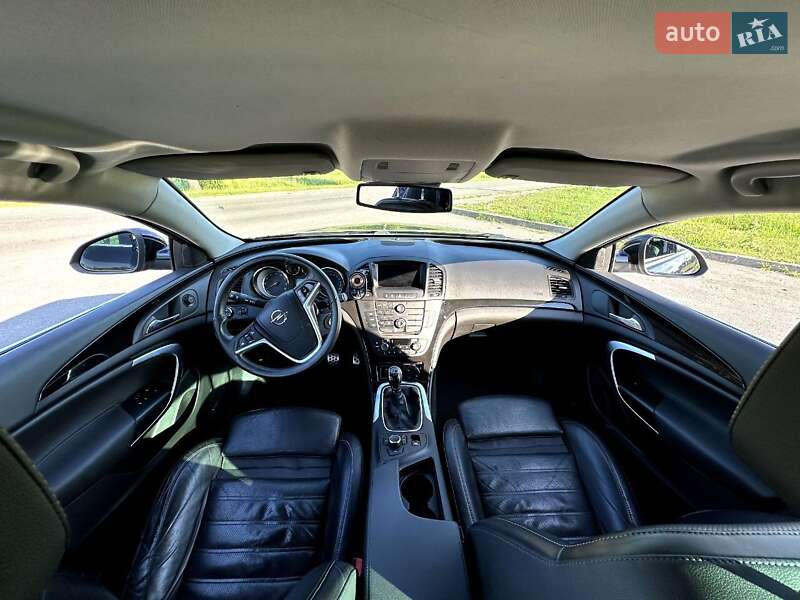Универсал Opel Insignia 2009 в Ровно