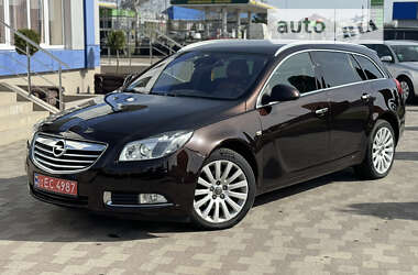 Универсал Opel Insignia 2012 в Сарнах