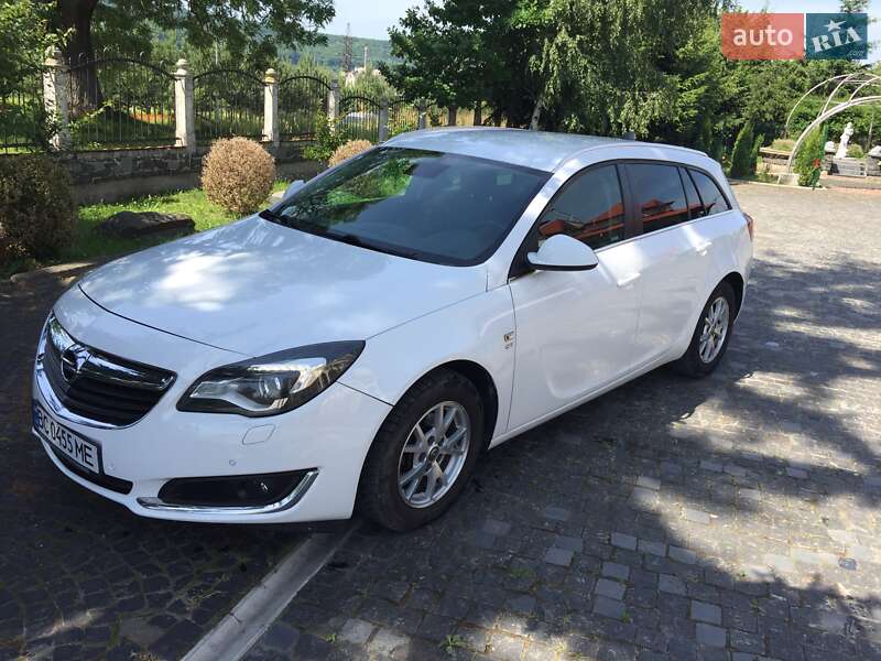 Універсал Opel Insignia 2016 в Золочеві