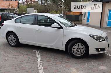 Седан Opel Insignia 2014 в Львове