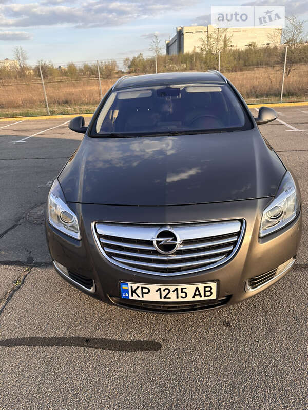 Універсал Opel Insignia 2011 в Запоріжжі