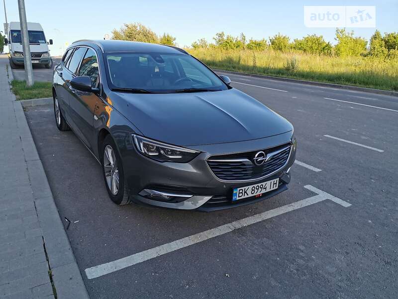 Универсал Opel Insignia 2018 в Ровно