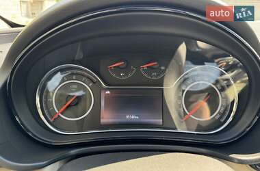 Седан Opel Insignia 2016 в 