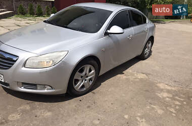 Седан Opel Insignia 2010 в Буську