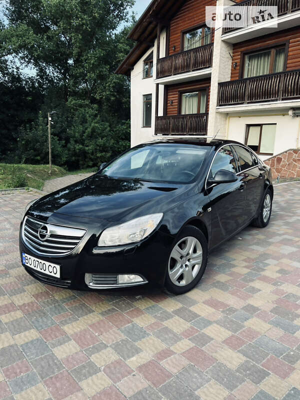 Opel Insignia 2011