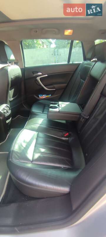 Универсал Opel Insignia 2009 в Гайсине